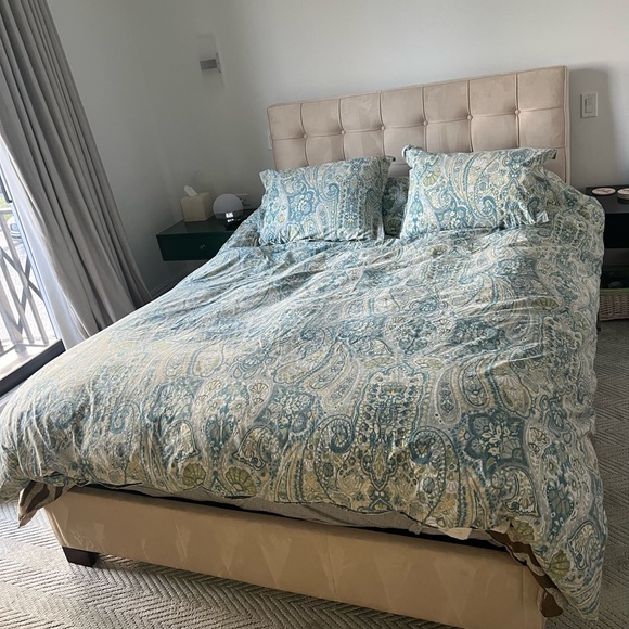 Pottery Barn Bedding Pottery Barn Comforter Set Queenfull Poshmark